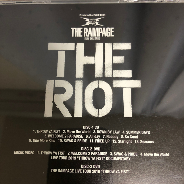 THE RIOT（DVD2枚付） エンタメ/ホビーのCD(ポップス/ロック(邦楽))の商品写真