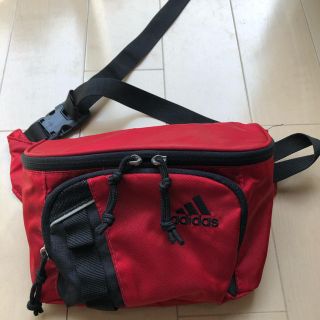 アディダス(adidas)のウエストポーチ(ボディバッグ/ウエストポーチ)