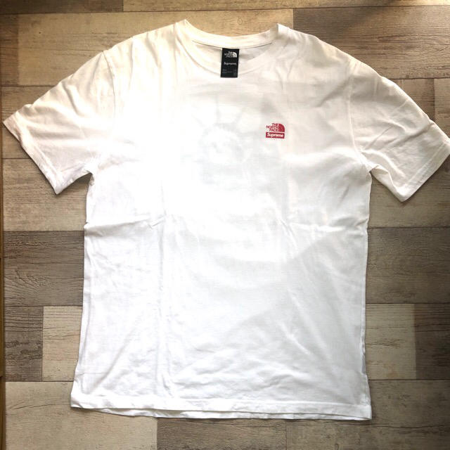 Supreme(シュプリーム)のsupreme the north face Statue of Liberty メンズのトップス(Tシャツ/カットソー(半袖/袖なし))の商品写真