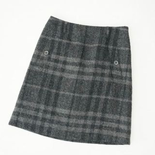 バーバリー(BURBERRY)のバーバリー　台形スカート　ひざ丈スカート　38 チェック　グレー(ひざ丈スカート)