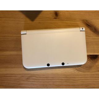 ニンテンドー3DS(ニンテンドー3DS)のニンテンドー　３DS LL  ホワイト(家庭用ゲーム機本体)