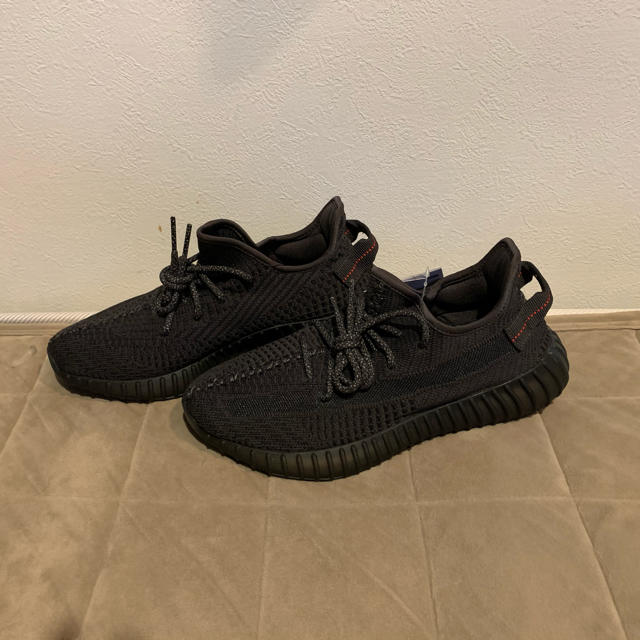 YEEZY BOOST 350 V2 BLACK