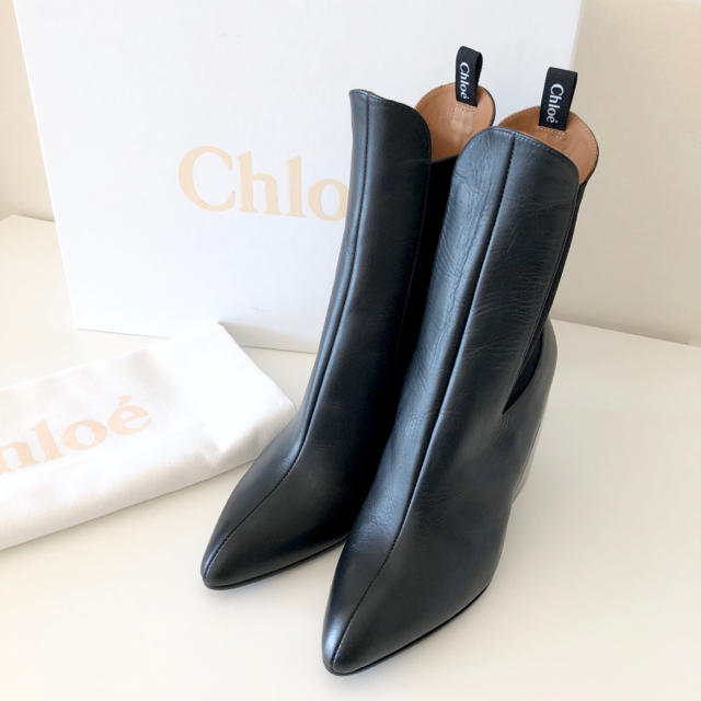 Chloe(クロエ)の【新品未使用】Chloe2019 クロエ チェルシーブーツ ¥147,000 レディースの靴/シューズ(ブーツ)の商品写真