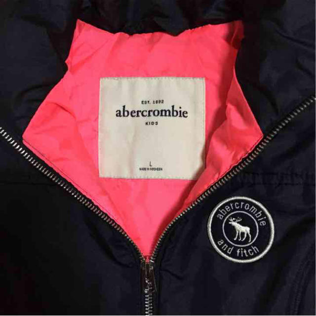 Abercrombie&Fitch(アバクロンビーアンドフィッチ)のアバクロ ベスト キッズLサイズ レディースのジャケット/アウター(ダウンジャケット)の商品写真