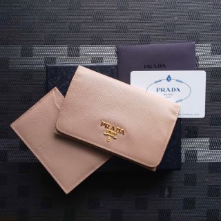 プラダ(PRADA)のkonami様専用。プラダカードケース(名刺入れ/定期入れ)