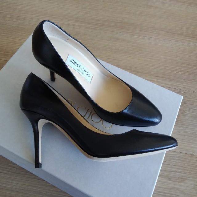 □JIMMY CHOO ブラックレザーパンプス□ □JIMMY CHOO ブラックレザーパンプス□