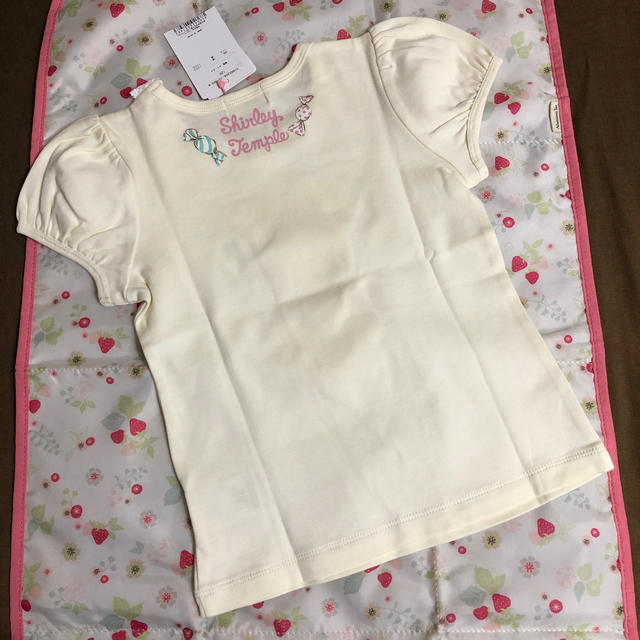 Shirley Temple(シャーリーテンプル)の未使用  Shirley Temple  トップス  120 キッズ/ベビー/マタニティのキッズ服女の子用(90cm~)(Tシャツ/カットソー)の商品写真