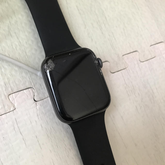 Apple Watch Series 4GPSモデル44mm MU6D2J/A メンズの時計(腕時計(デジタル))の商品写真