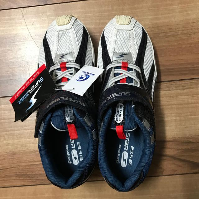 MOONSTAR (ムーンスター)の新品 ムーンスター moonstar 23.5 上靴 バネのチカラ キッズ/ベビー/マタニティのキッズ靴/シューズ(15cm~)(スニーカー)の商品写真