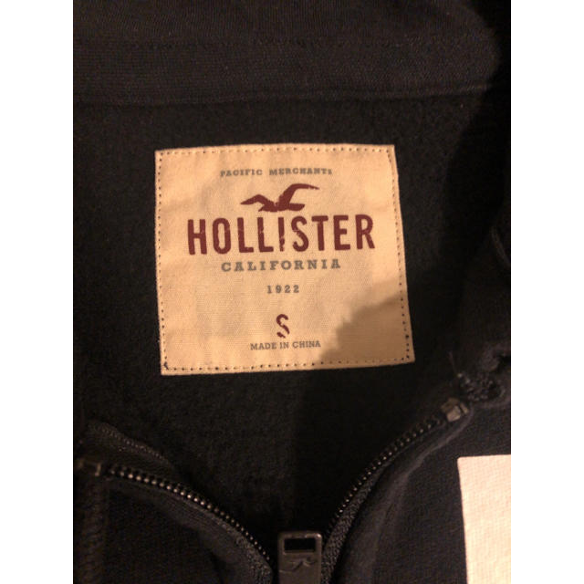 Hollister(ホリスター)の最終価格！【Holllister】 フルジップパーカー ブラック Sサイズ メンズのトップス(パーカー)の商品写真