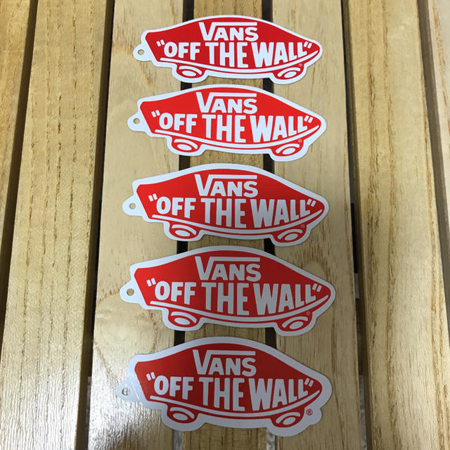 VANS(ヴァンズ)の【VANS】バンズ ステッカー ５枚セット（３月限定１００円引‼️） 自動車/バイクのバイク(ステッカー)の商品写真