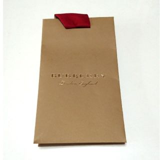 BURBERRY(ショップ袋)のフリマアイテム一覧 BURBERRY(ショップ袋)のフリマアイテム一覧