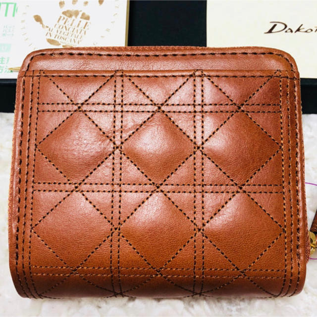 専用 新品 ダコタ 二つ折り財布 ラウンドファスナー フィーロ