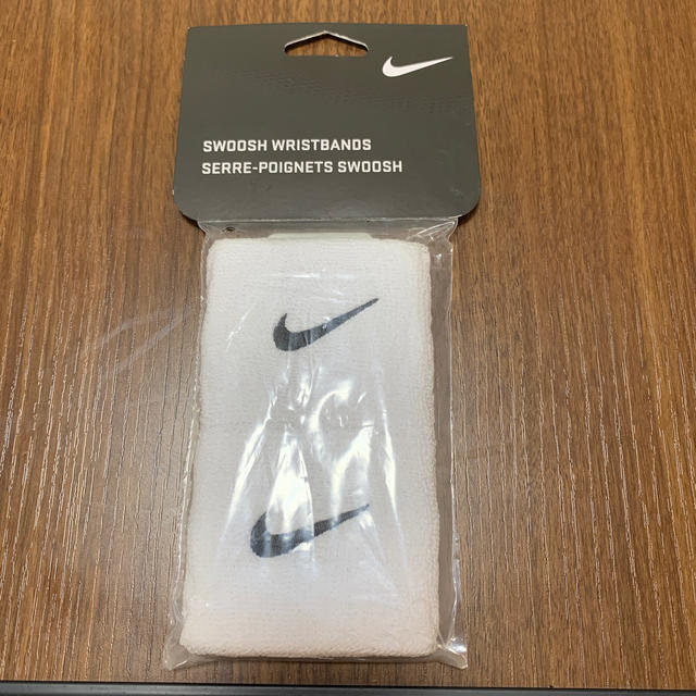 NIKE(ナイキ)のリストバンド スポーツ/アウトドアのスポーツ/アウトドア その他(その他)の商品写真