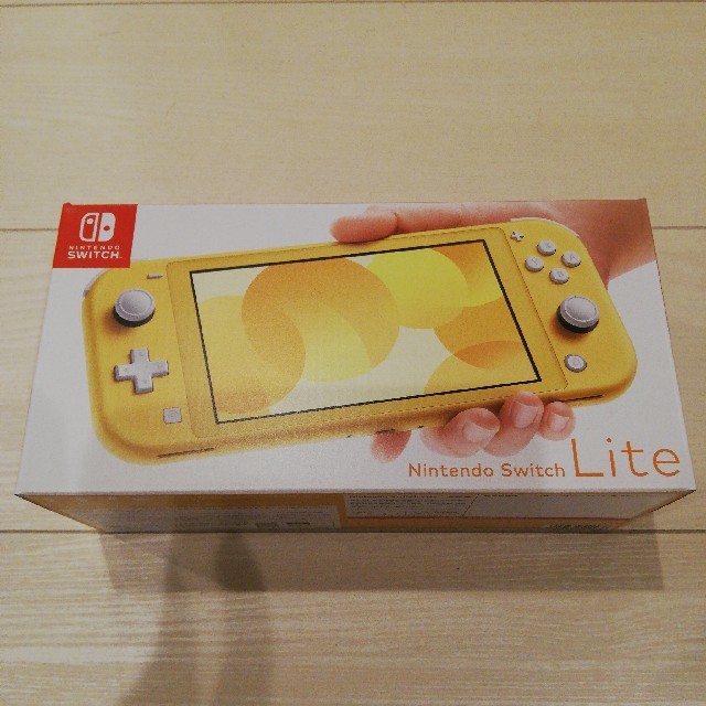 即日発送☆スイッチライト Nintendo Switch Lite イエロー