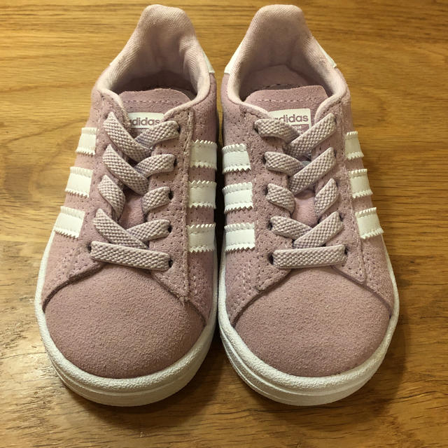 adidas(アディダス)のアディダス CAMPUSスニーカー 13センチ キッズ/ベビー/マタニティのベビー靴/シューズ(~14cm)(サンダル)の商品写真