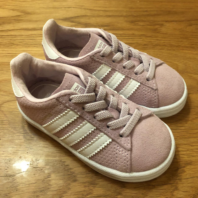 adidas(アディダス)のアディダス CAMPUSスニーカー 13センチ キッズ/ベビー/マタニティのベビー靴/シューズ(~14cm)(サンダル)の商品写真