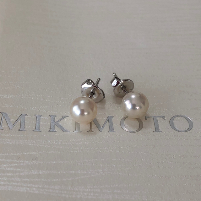 向日葵様専用【美品】MIKIMOTO パールピアスK18WG 7.0㎜のサムネイル