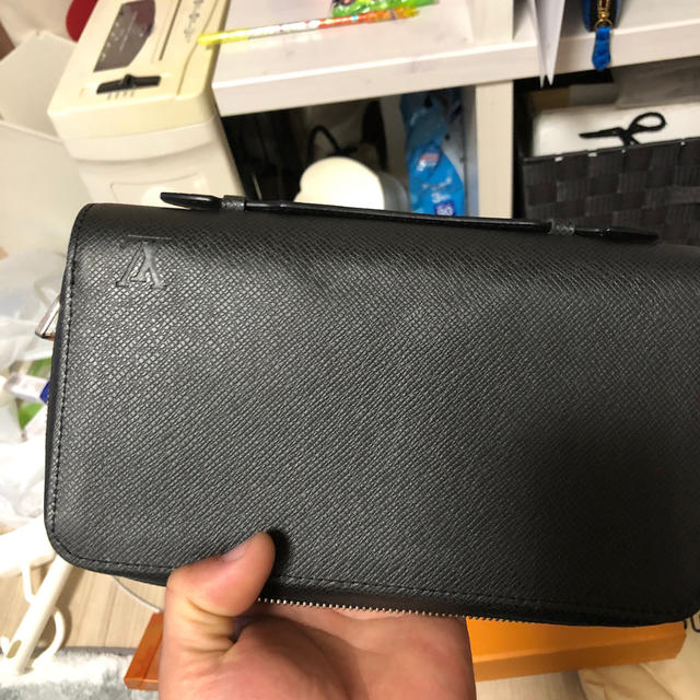 LOUIS VUITTON - LOUIS VUITTON ルイヴィトン ジッピー XL タイガ の