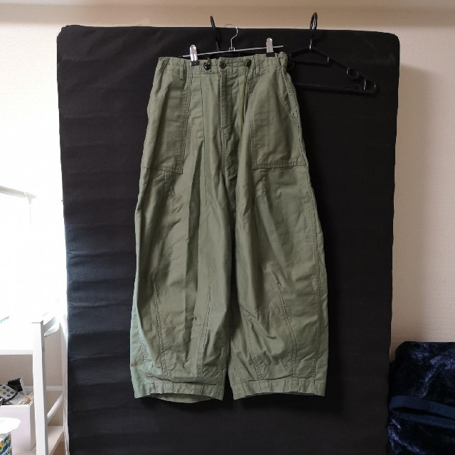 Needles(ニードルス)のNeedles 18SS H.D. Pants ヒザデルパンツ カーキ ミリタリ メンズのパンツ(ワークパンツ/カーゴパンツ)の商品写真