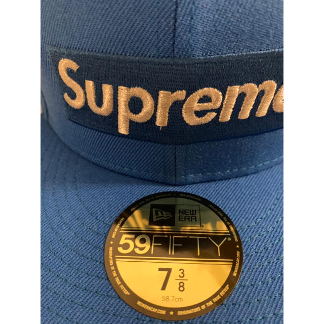 Supreme(シュプリーム)のsupreme 20ss metallic logo newera 7 3/8 メンズの帽子(キャップ)の商品写真