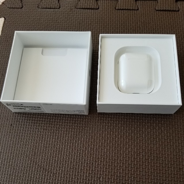 AirPods with Charging Case 第2世代 MV7N2J/A