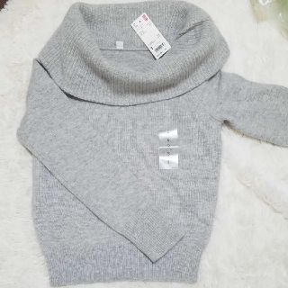 ユニクロ(UNIQLO)の✨タグ付き新品✨ニットセーター(ニット/セーター)