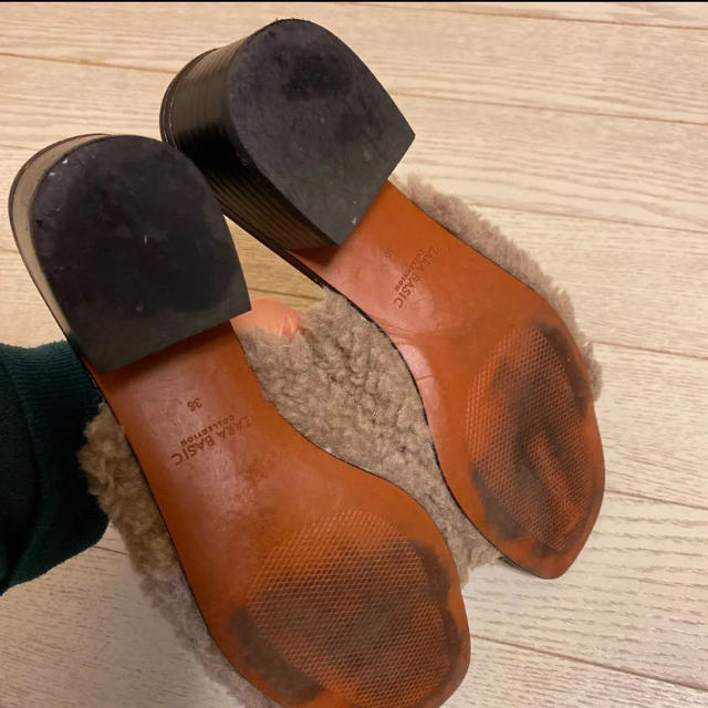 ZARA(ザラ)のzara ボアサンダル  KBFイエナSHIPSアーバンリサーチfifth レディースの靴/シューズ(サンダル)の商品写真