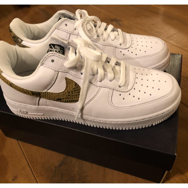 NIKE(ナイキ)の【新品】ナイキAIR FORCE 1 LOW RETRO PRMQS 26.5 メンズの靴/シューズ(スニーカー)の商品写真