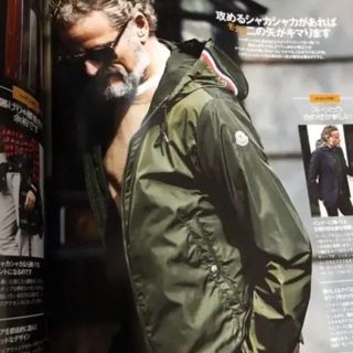 モンクレール(MONCLER)のモンクレール　パーカー　カーキー(パーカー)