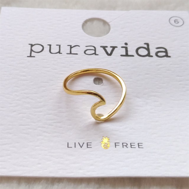 Pura Vida(プラヴィダ)のPura vida リング 指輪 ウェーブ US 6 ゴールド ロンハーマン取扱 レディースのアクセサリー(リング(指輪))の商品写真