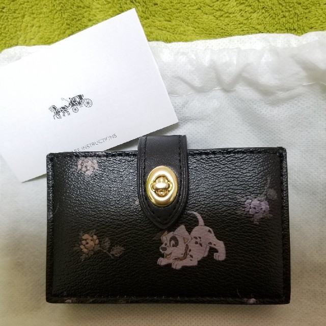 COACH(コーチ)のCOACH 101匹わんちゃん レディースのファッション小物(名刺入れ/定期入れ)の商品写真