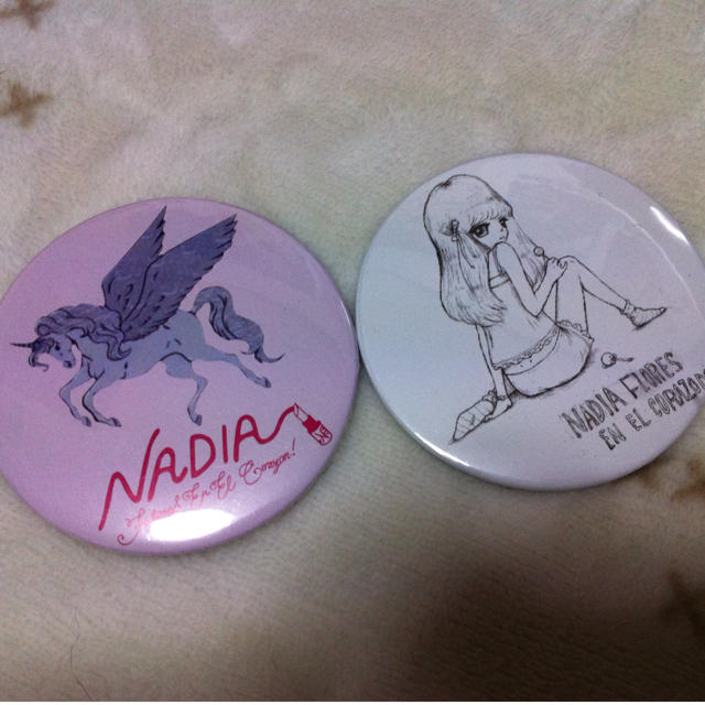 NADIA(ナディア)のNADIA 缶バッジセット レディースのアクセサリー(ブローチ/コサージュ)の商品写真