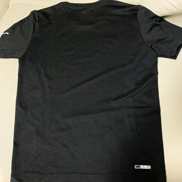 PUMA(プーマ)のプーマ　黒Ｔシャツ　　サイズS メンズのトップス(Tシャツ/カットソー(半袖/袖なし))の商品写真