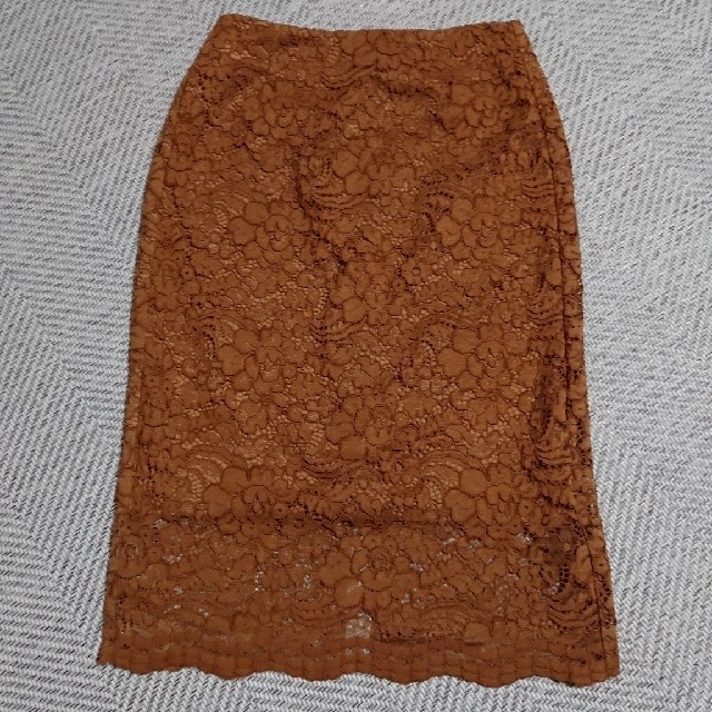 GU(ジーユー)の【値下げ】GUレースタイトスカート ブラウン レディースのスカート(ひざ丈スカート)の商品写真