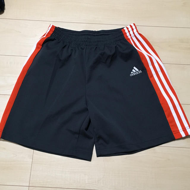 adidas(アディダス)のアディダス サッカーパンツ スポーツ/アウトドアのサッカー/フットサル(ウェア)の商品写真