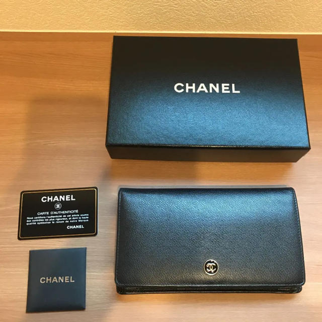 シャネル  CHANEL  ココボタン長財布