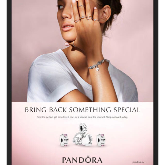 PANDORA パンドラ ブレスレットチャーム3点付き レディースのアクセサリー(ブレスレット/バングル)の商品写真