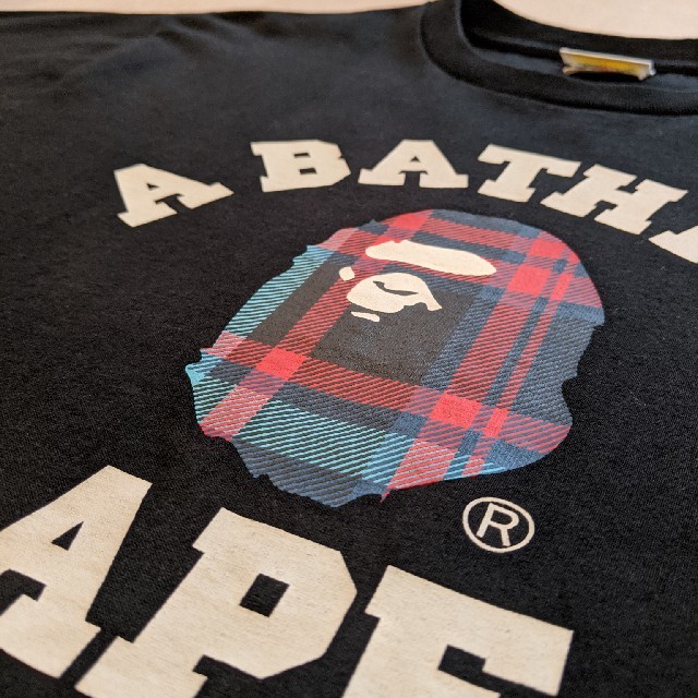 A BATHING APE(アベイシングエイプ)のA BATHING APE　アベイシングエイプ　美品 メンズのトップス(Tシャツ/カットソー(半袖/袖なし))の商品写真