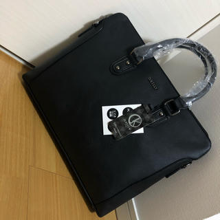 【新品最高級】 定価14000円程 革　バッグ(ビジネスバッグ)