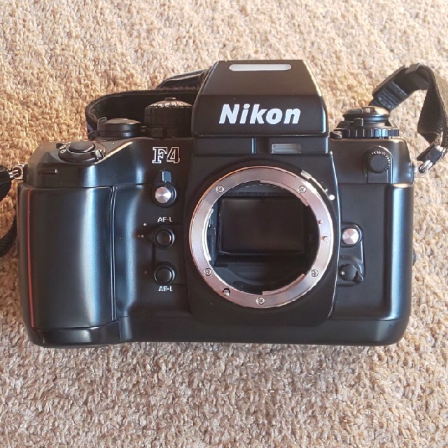 Nikon F4 フィルムカメラ スマホ/家電/カメラのカメラ(フィルムカメラ)の商品写真