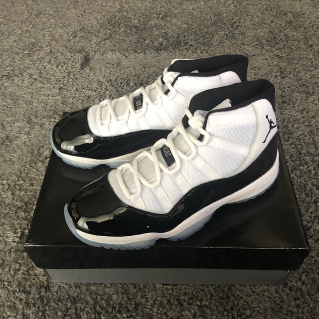 NIKE(ナイキ)の【値下げ】AIR JORDAN 11 RETRO 28cm新品 メンズの靴/シューズ(スニーカー)の商品写真