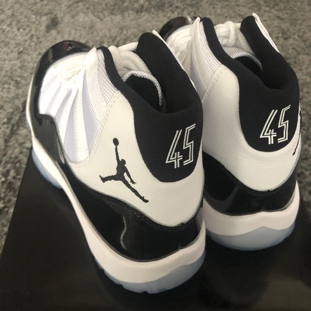 NIKE(ナイキ)の【値下げ】AIR JORDAN 11 RETRO 28cm新品 メンズの靴/シューズ(スニーカー)の商品写真