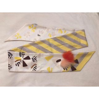 FENDI(バンダナ/スカーフ)のフリマアイテム一覧 FENDI(バンダナ/スカーフ)のフリマアイテム一覧