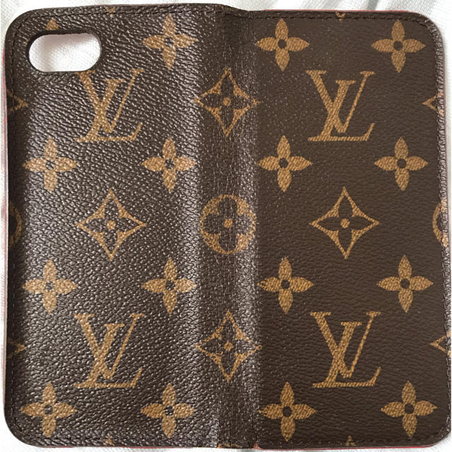 LOUIS VUITTON - VUITTON ヴィトン　iPhone7ケースの通販