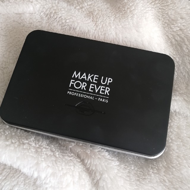 MAKE UP FOR EVER(メイクアップフォーエバー)のMAKE UP FOREVER マットベルベットスキン　Y245 コスメ/美容のベースメイク/化粧品(ファンデーション)の商品写真