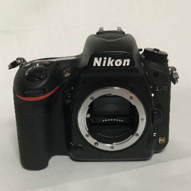 最高品質の NikonD750　中古　純正バッテリーおまけ付 デジタル一眼