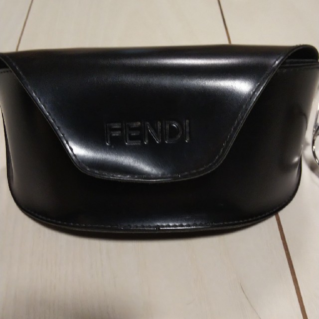 FENDI(フェンディ)のFRIDAY   FS259 メンズのファッション小物(サングラス/メガネ)の商品写真