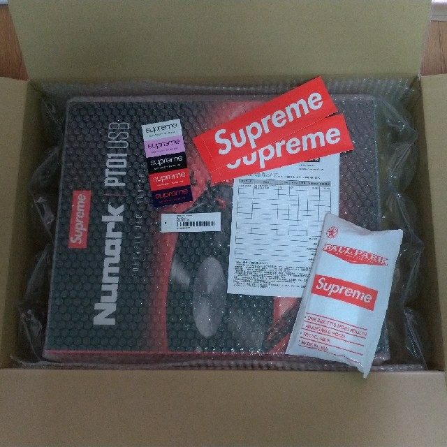 Supreme ターンテーブル 1