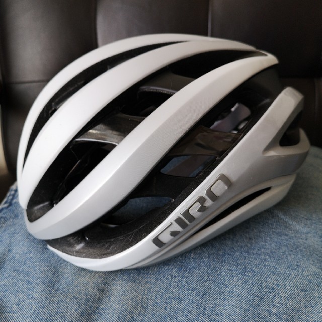 GIRO(ジロ)のGIRO ジロ　ロードバイクヘルメット　aether mips Lサイズ スポーツ/アウトドアの自転車(パーツ)の商品写真